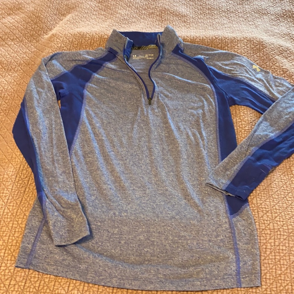 Under armor fitted 3/4 zipped pullover